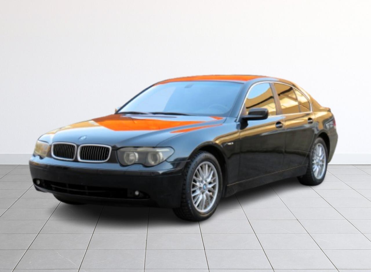 BMW 745i