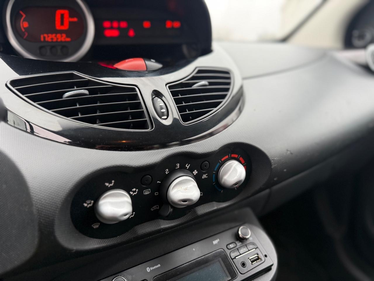 Renault Twingo 1.2 16V Night&Day