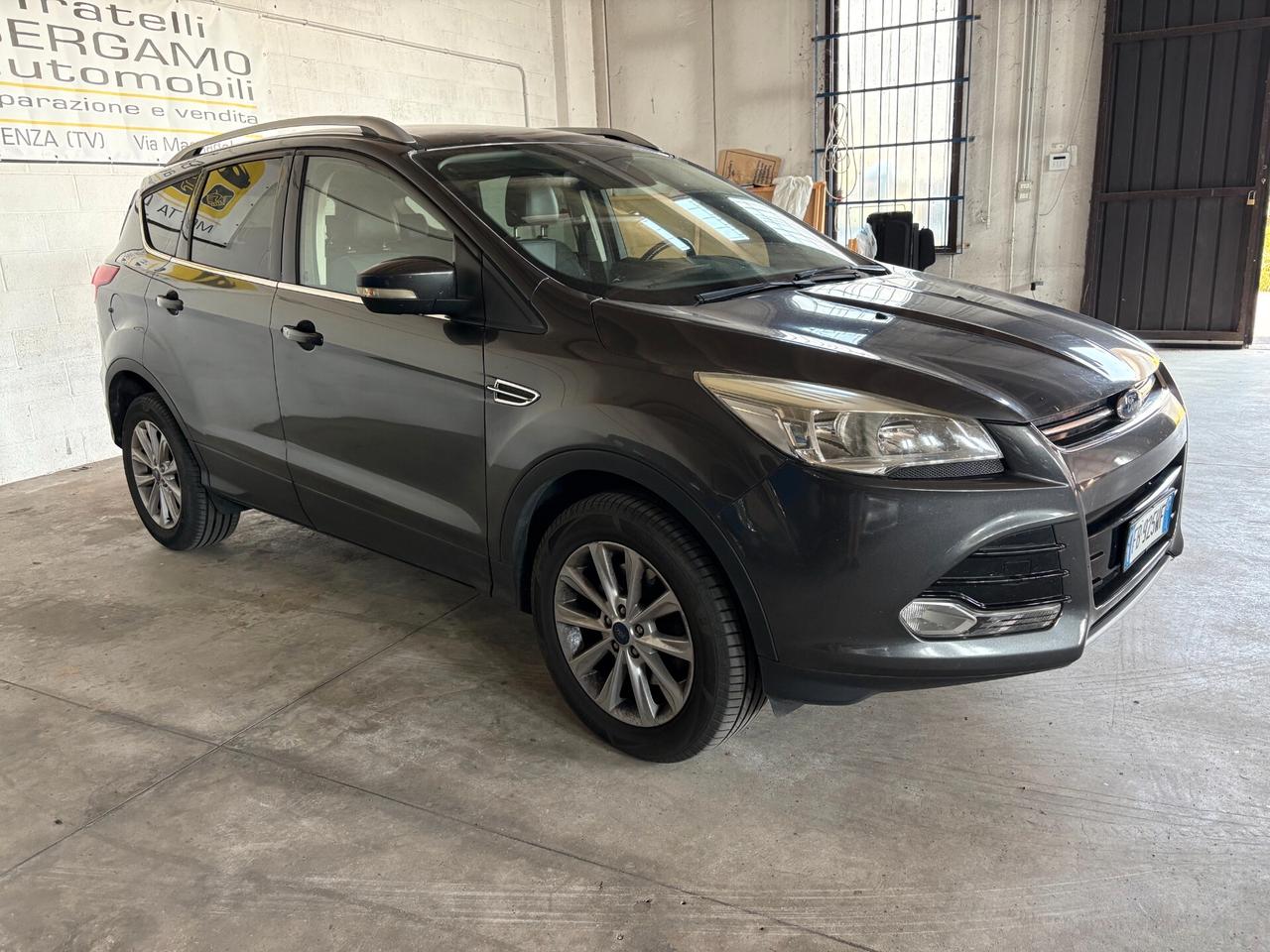 Ford Kuga 2.0 TDCI 150 CV 4WD 4x4 Cambio MANUALE