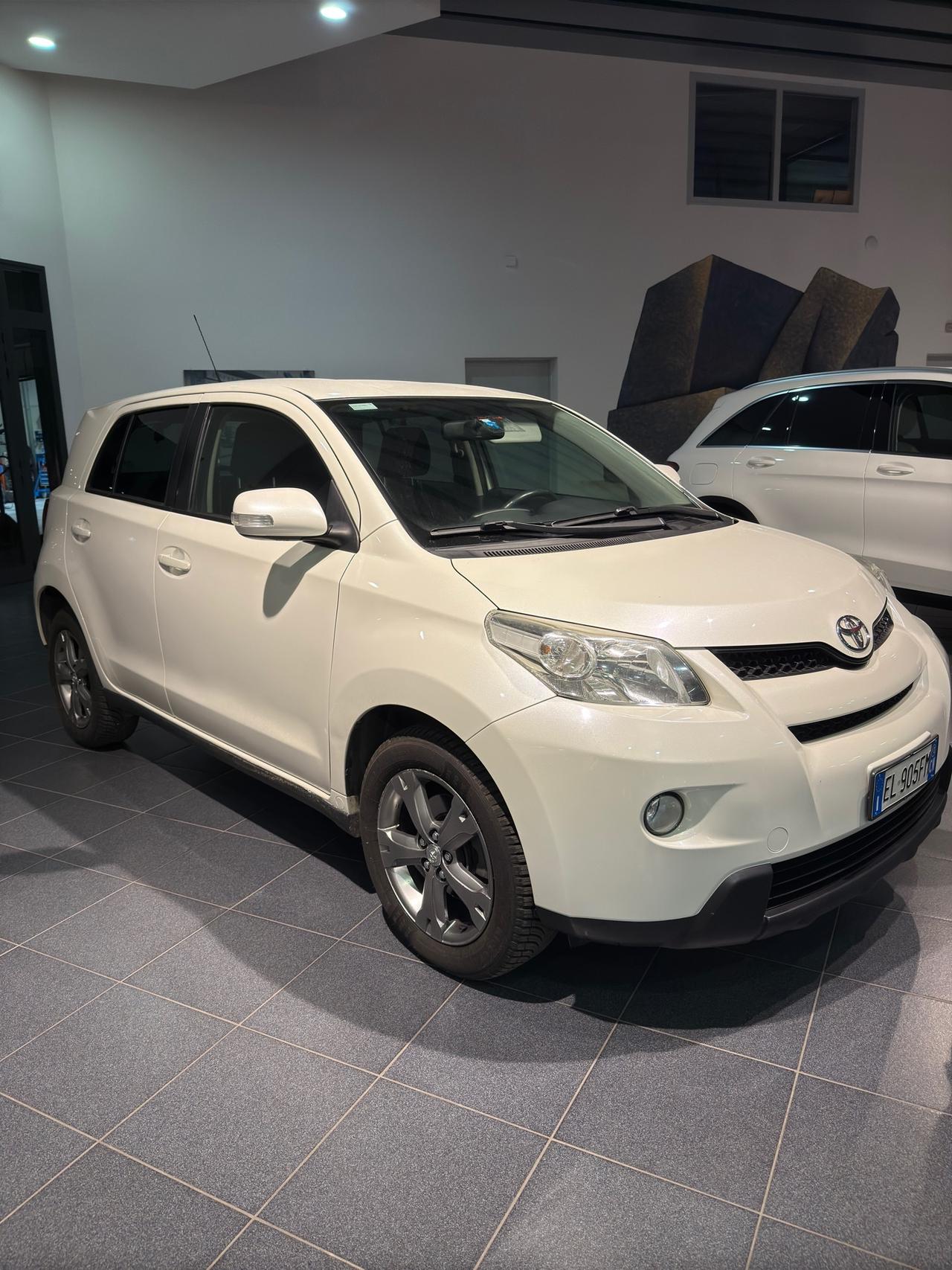 Toyota Urban Cruiser Urban Cruiser 1.4 D-4D AWD Lounge X