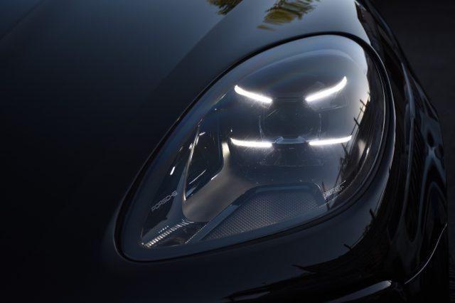 PORSCHE Macan 2.0 *SPORT DESIGN*CHRONO*TETTO*21"*PASM*LED*CAM*