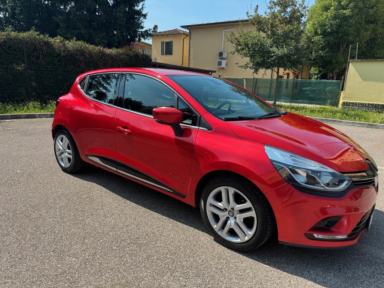 Renault Clio 1.5 dci - NEOPATENTATI - 12 MESI DI GARANZIA -