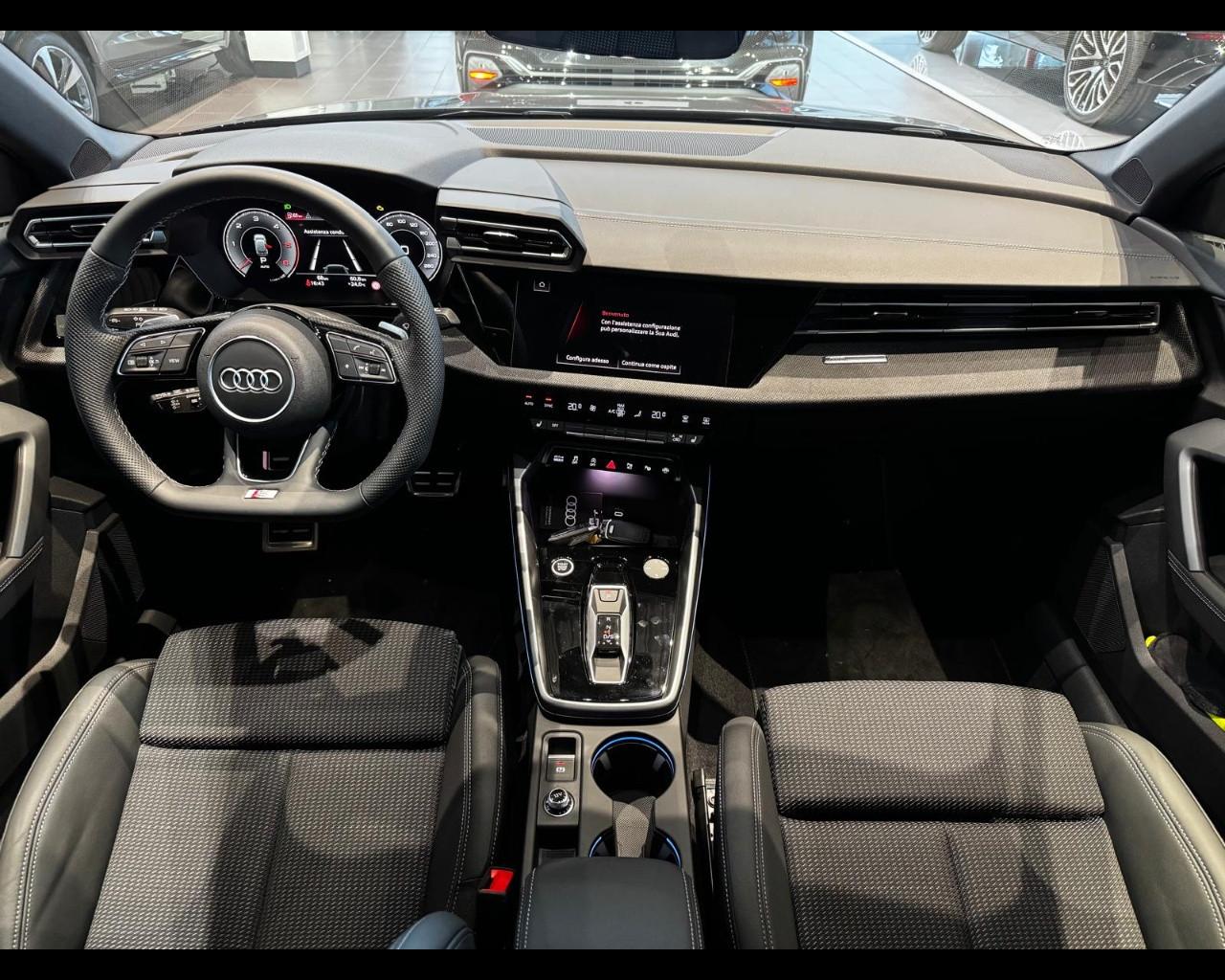 AUDI Audi A3 allstreet Identity Contrast TDI 110 kW S tronic