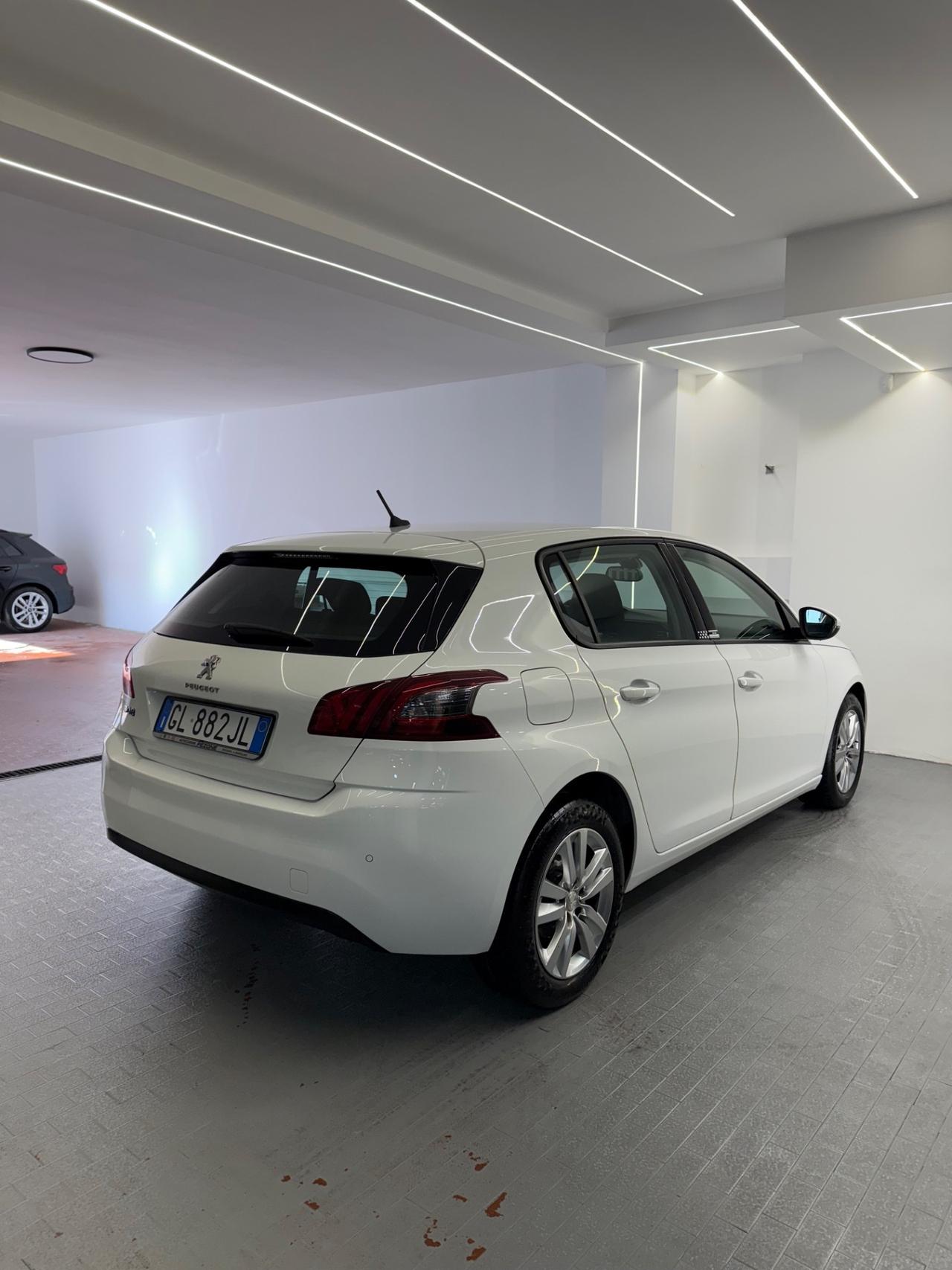 Peugeot 308 BlueHDi 130 S&S Allure