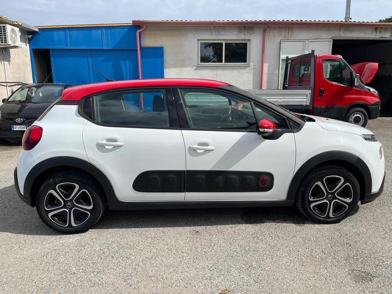 Citroen c3 3 serie SHINE -1.2 benz -82cv- 2017