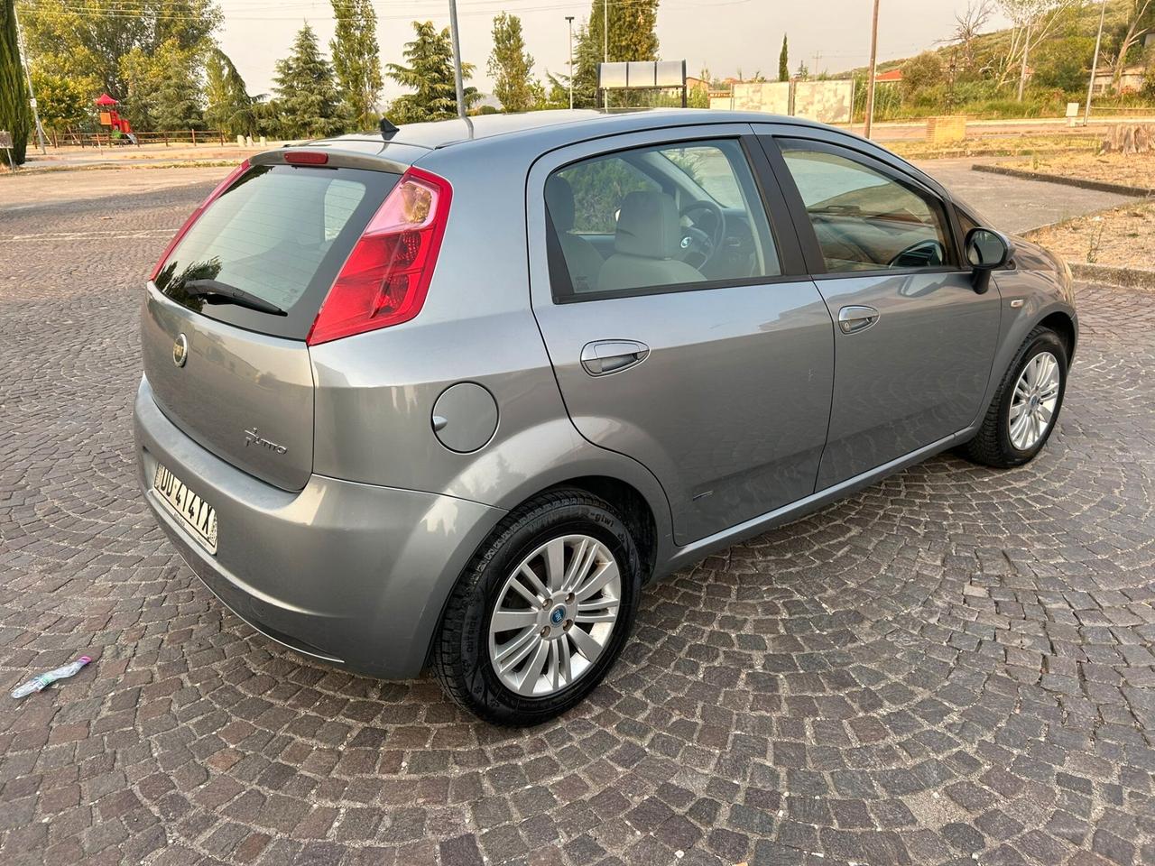Fiat Grande Punto 1.3 MJT 75 CV 5 porte Dynamic