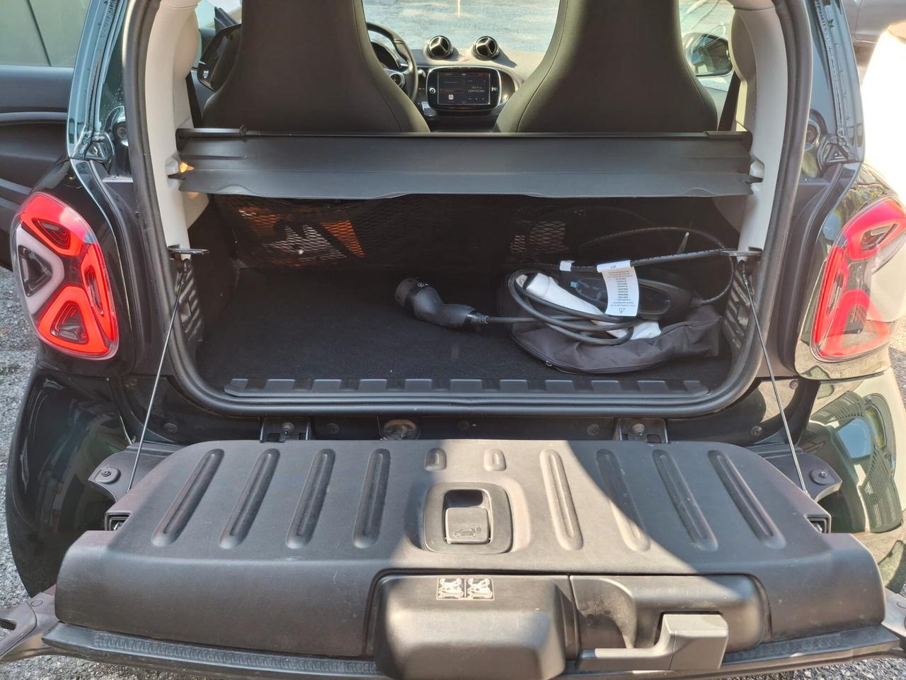 Smart ForTwo EQ Racingreen (22kW)