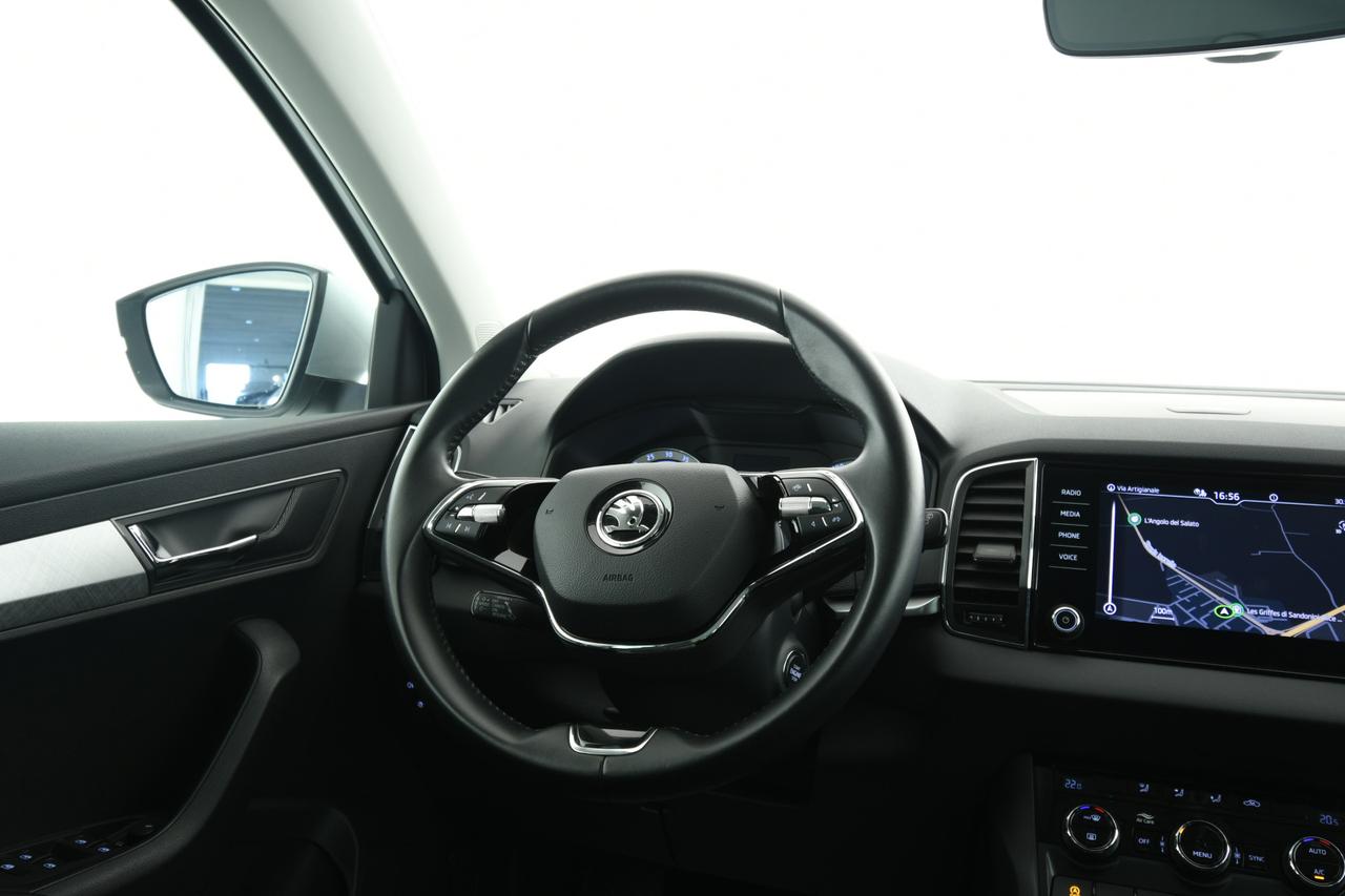 SKODA Karoq 2.0 tdi evo Executive 115cv dsg NEOPATENTATI+CAMERA+ACC