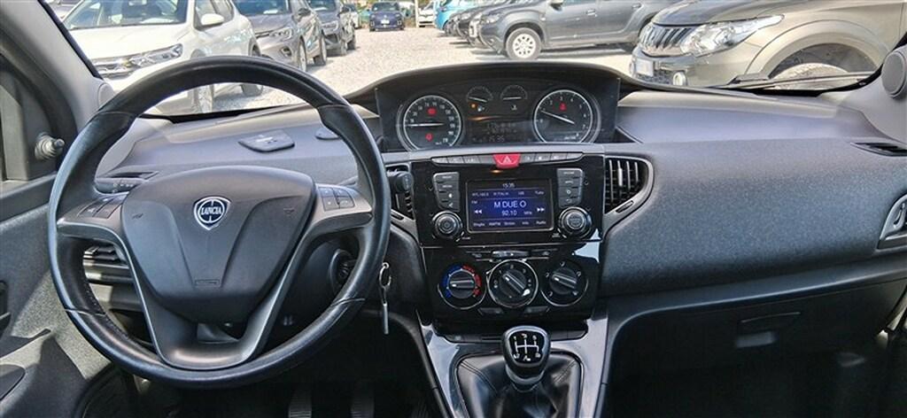 Lancia Ypsilon 5 Porte 1.2 Ecochic Silver