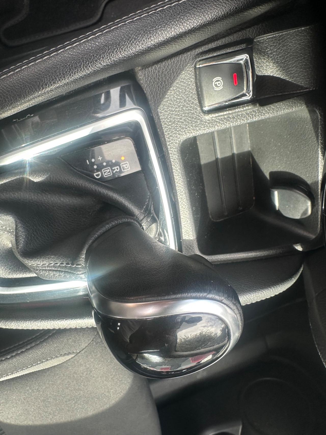 Nissan Qashqai 1.5 dCi AUTOMATICA/NAVI/R.CAMERA