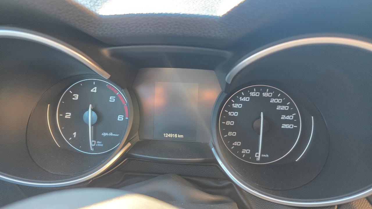 Alfa Romeo Stelvio 2.2 Turbodiesel 190 CV AT8 Q4 Business