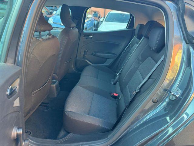 RENAULT Clio Full Hybrid E-Tech 140 CV Business