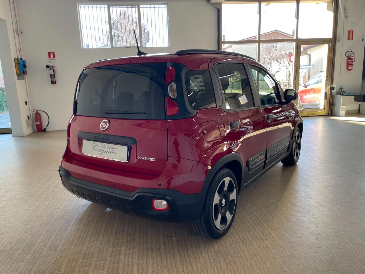 Fiat Panda Pandina 1.0 FireFly Hybrid CROSS 2025