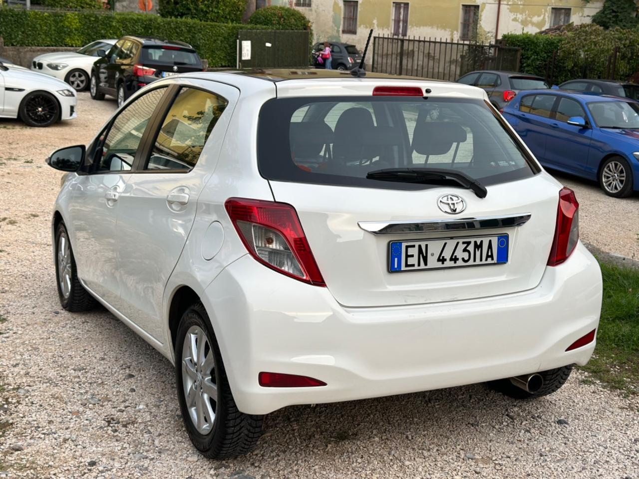 Toyota YARIS 1.0 5P NEOPAT KMCERT GARANZ UNICOPR