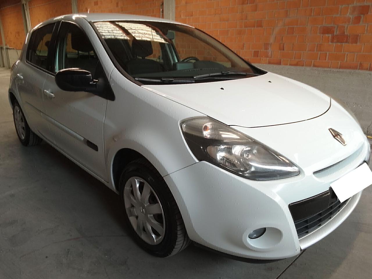 Renault Clio 1.5 TDCI 5PORTE ok Neo