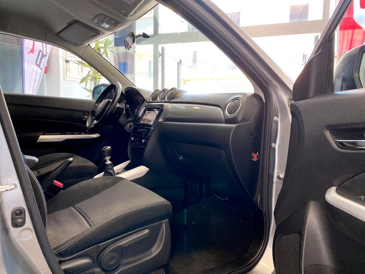 Suzuki Vitara 1.6 DDiS 120CV V-Cool 17” Camera 1Proprietario