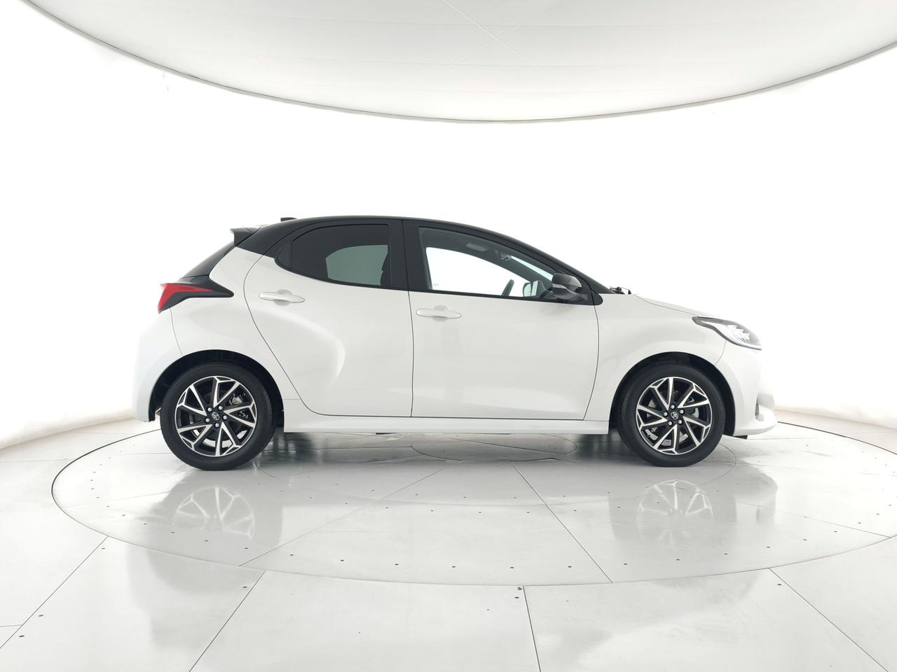 TOYOTA Yaris 1.5h Style CAMERA+ACC+APP CONNECT+NEOPATENTATI