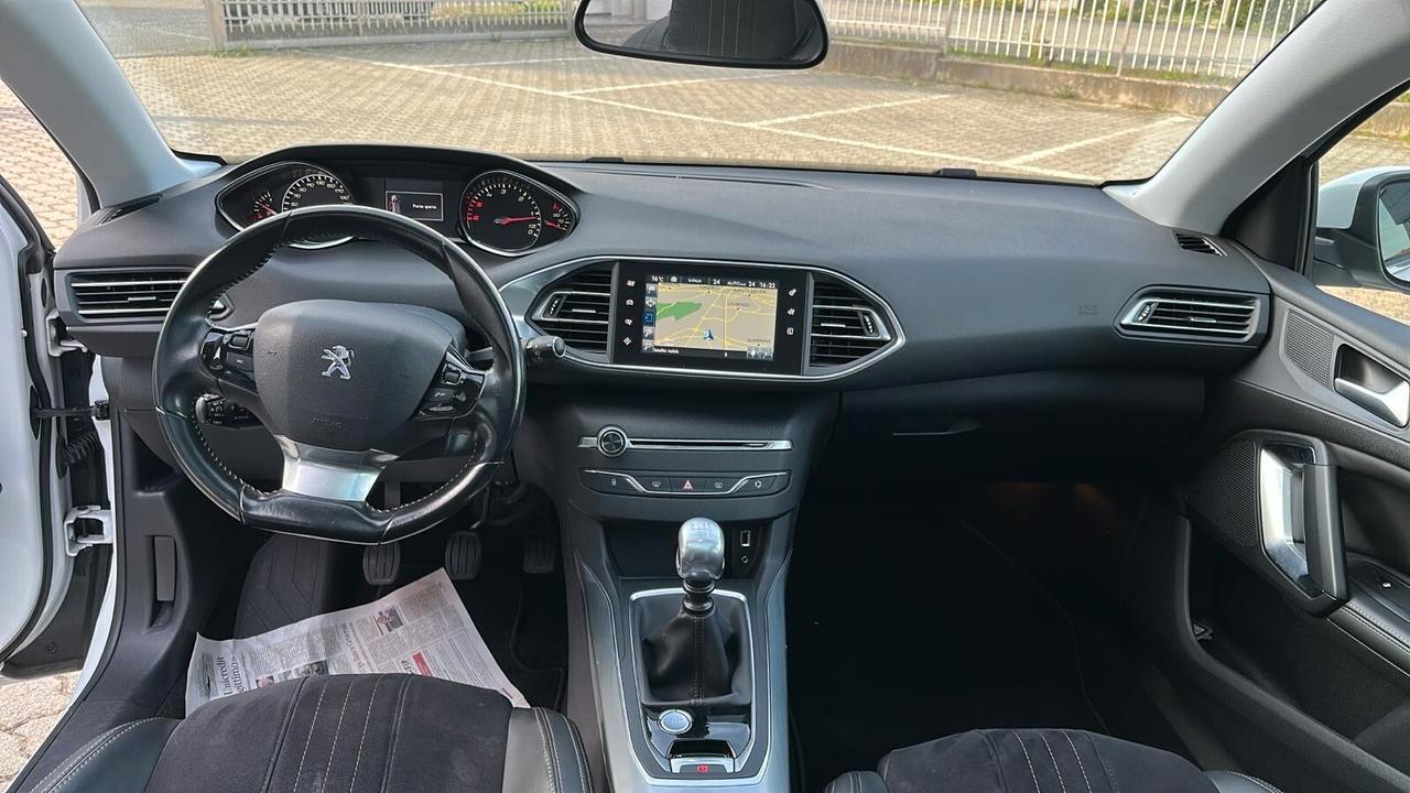 Peugeot 308 BlueHDi 120 S&S Allure