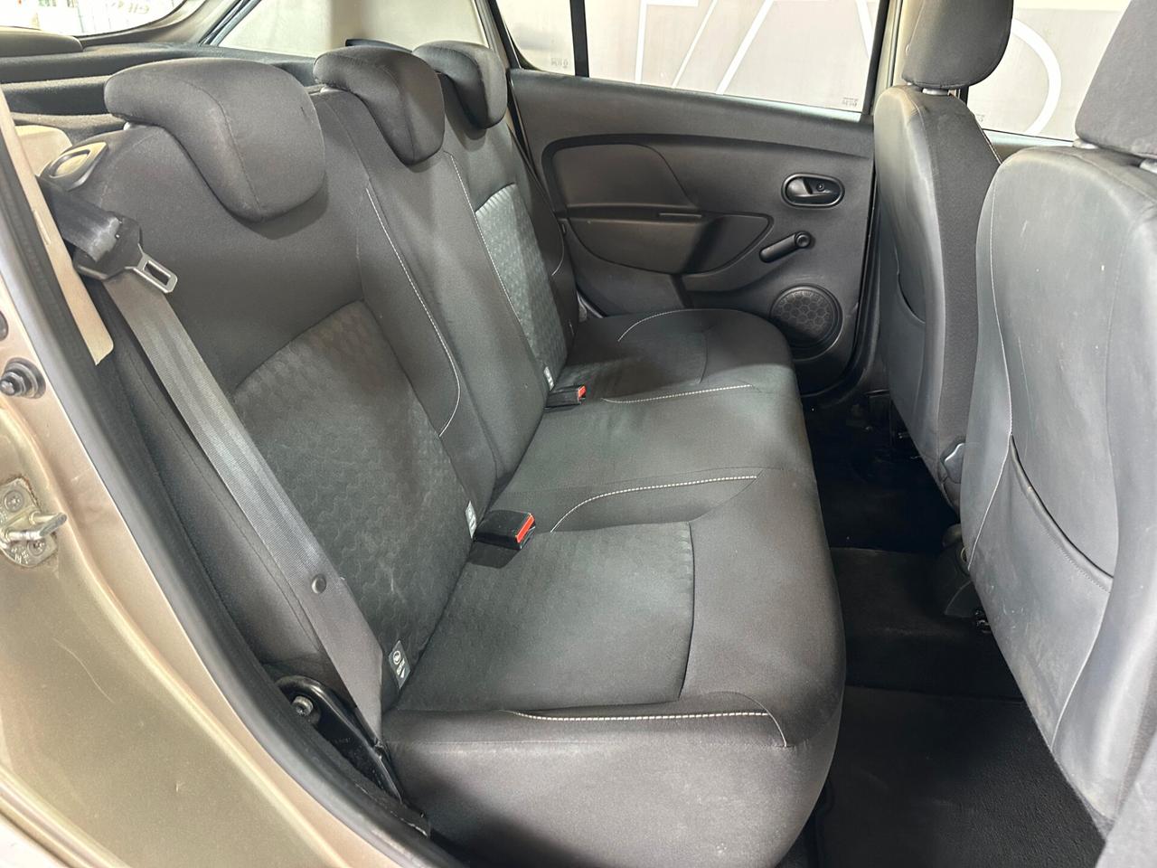 Dacia Sandero 1.2 Laureate Gpl 75cv