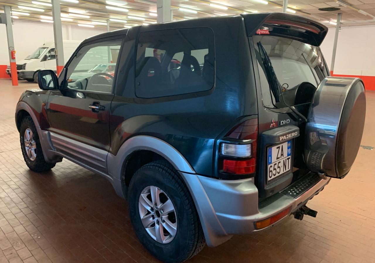 Mitsubishi Pajero 3.2 16V DI-D 3p. GLS1