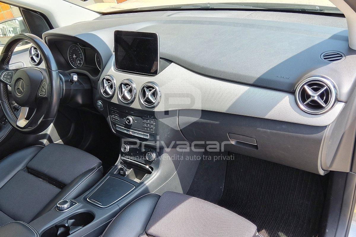 MERCEDES B 180 d Automatic Premium