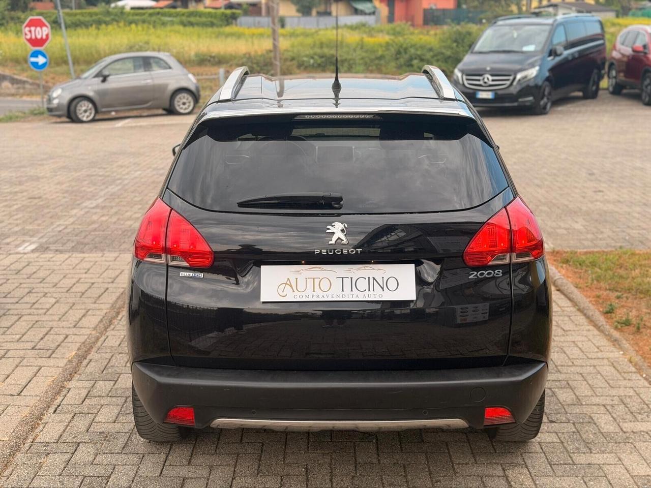 Peugeot 2008 BlueHDi S&S Black Matt 120cv