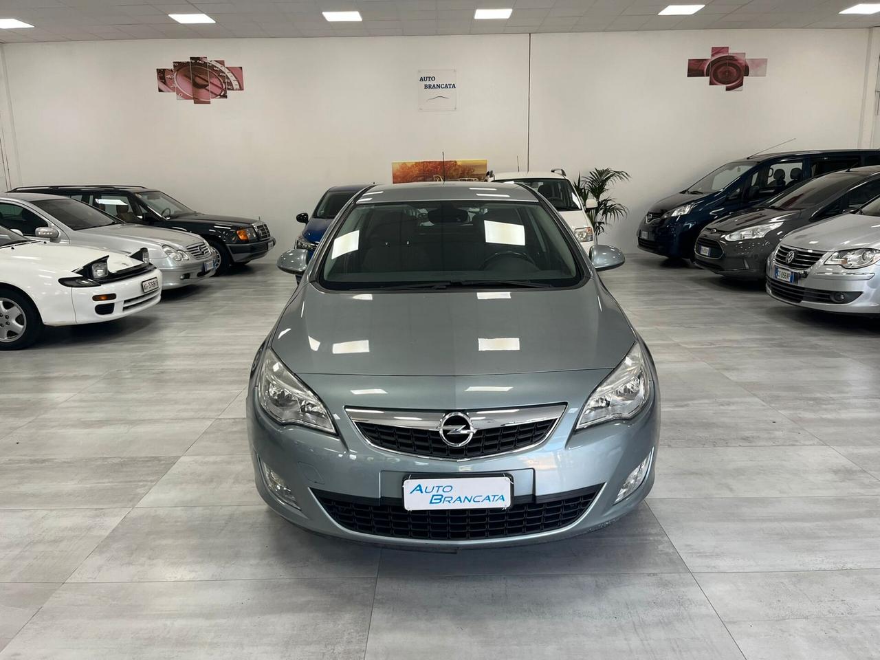 Opel Astra 5p 1.4 100cv