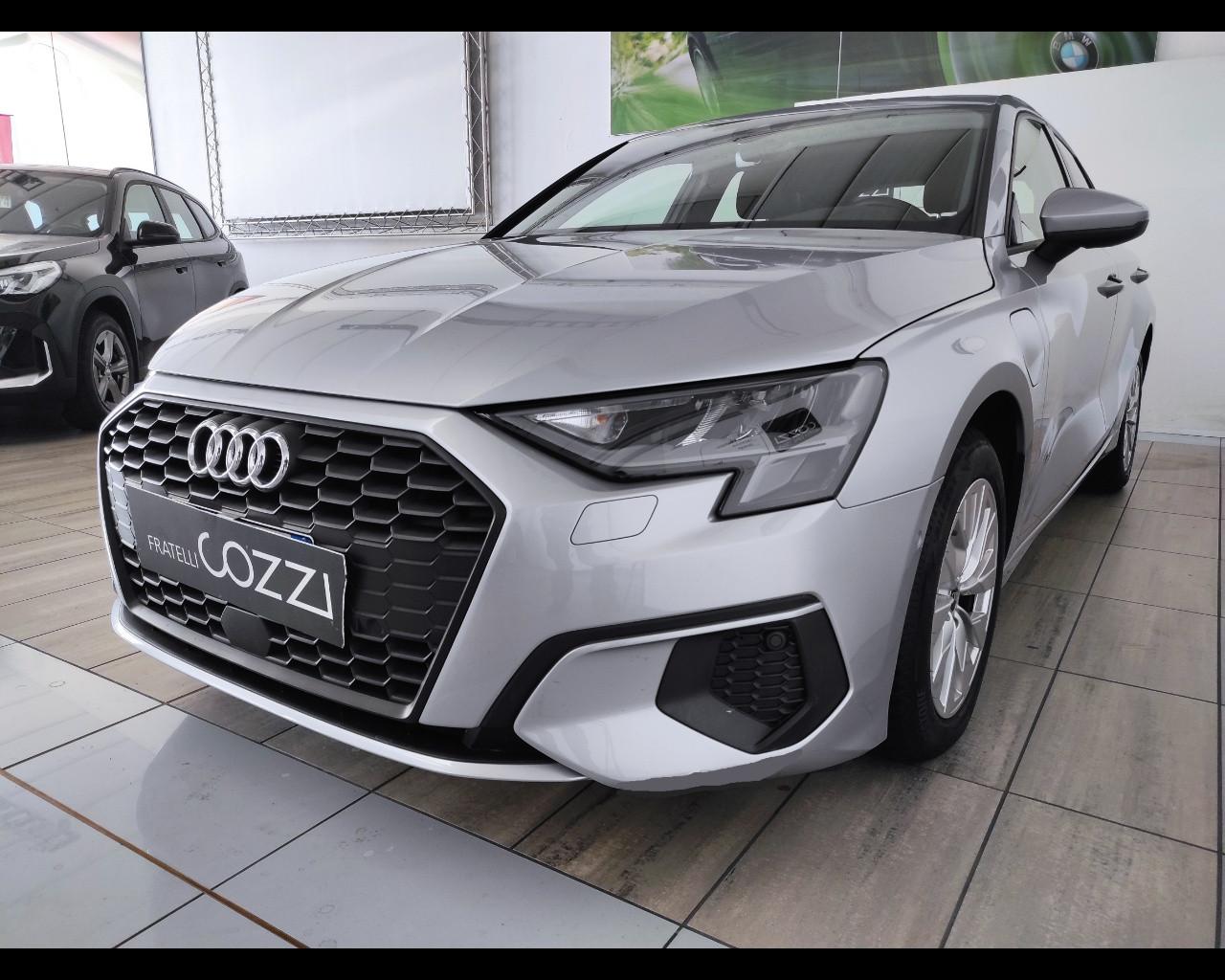 AUDI A3 4ª serie - A3 SPB 40 TFSI e S tronic Business