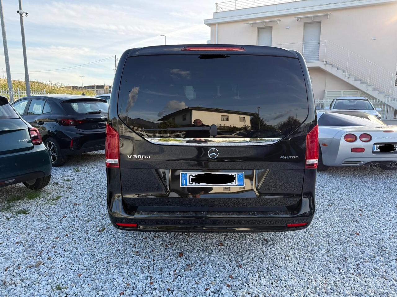 Mercedes-benz V 300 d Automatic 4Matic Premium Extralong