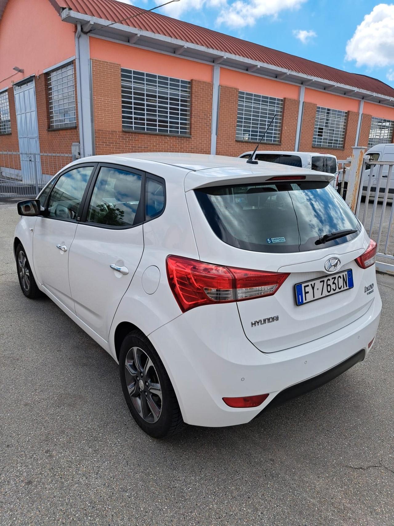 HYUNDAI IX20 1.6 MPI ECONEXT APP MODE GPL € 6900