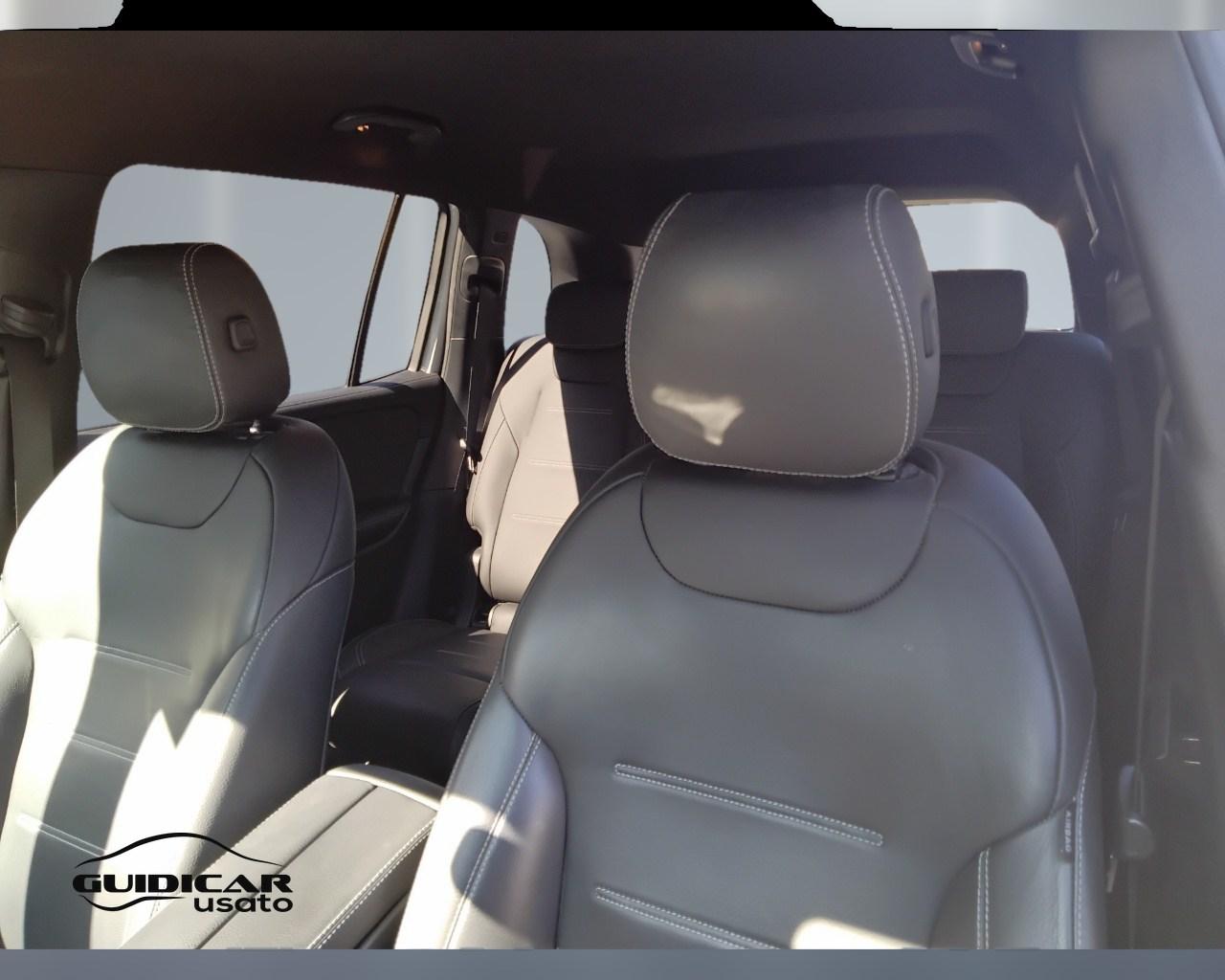 Mercedes-Benz GLB - X247 2019 - GLB 200 d Premium auto