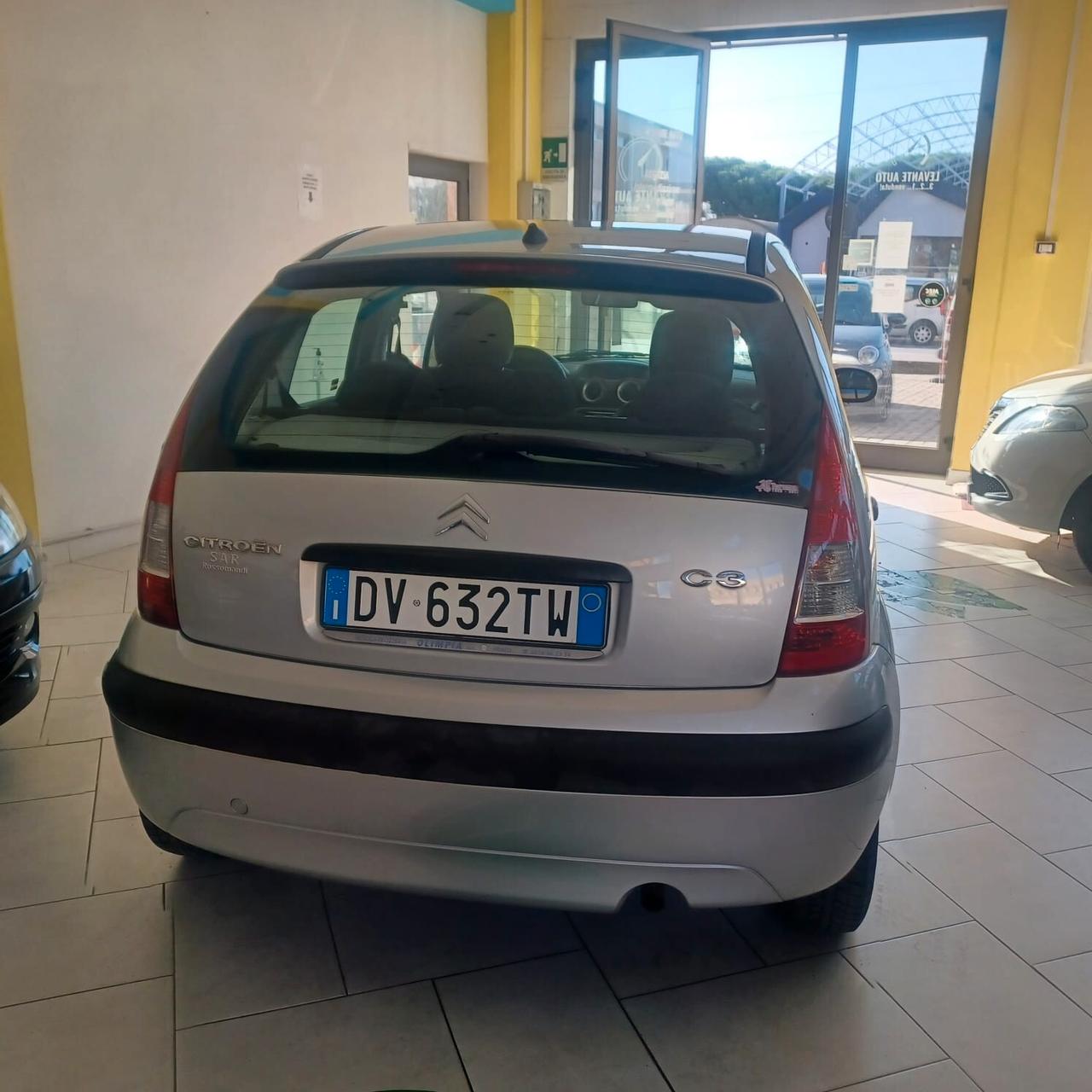 UNICO PROPRIETARIO C3 1.1 NEOPATENTATI
