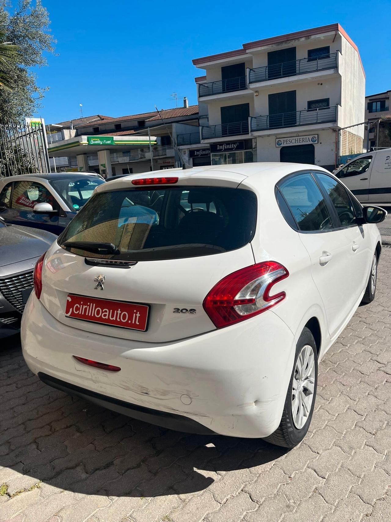 Peugeot 208 1.4 HDi 68 CV 5 porte Mix