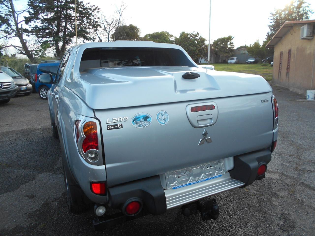 Mitsubishi L200 2.5 DI-D/136CV Doppia Cab Intense HARDTOP 4X4