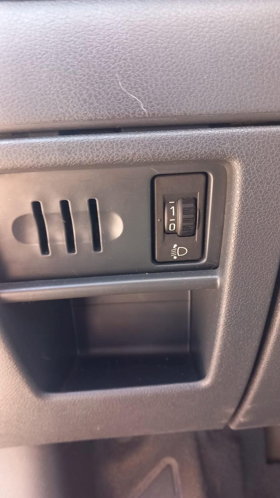 Peugeot 3008 1.6 HDi 112CV cambio robotizzato Tecno