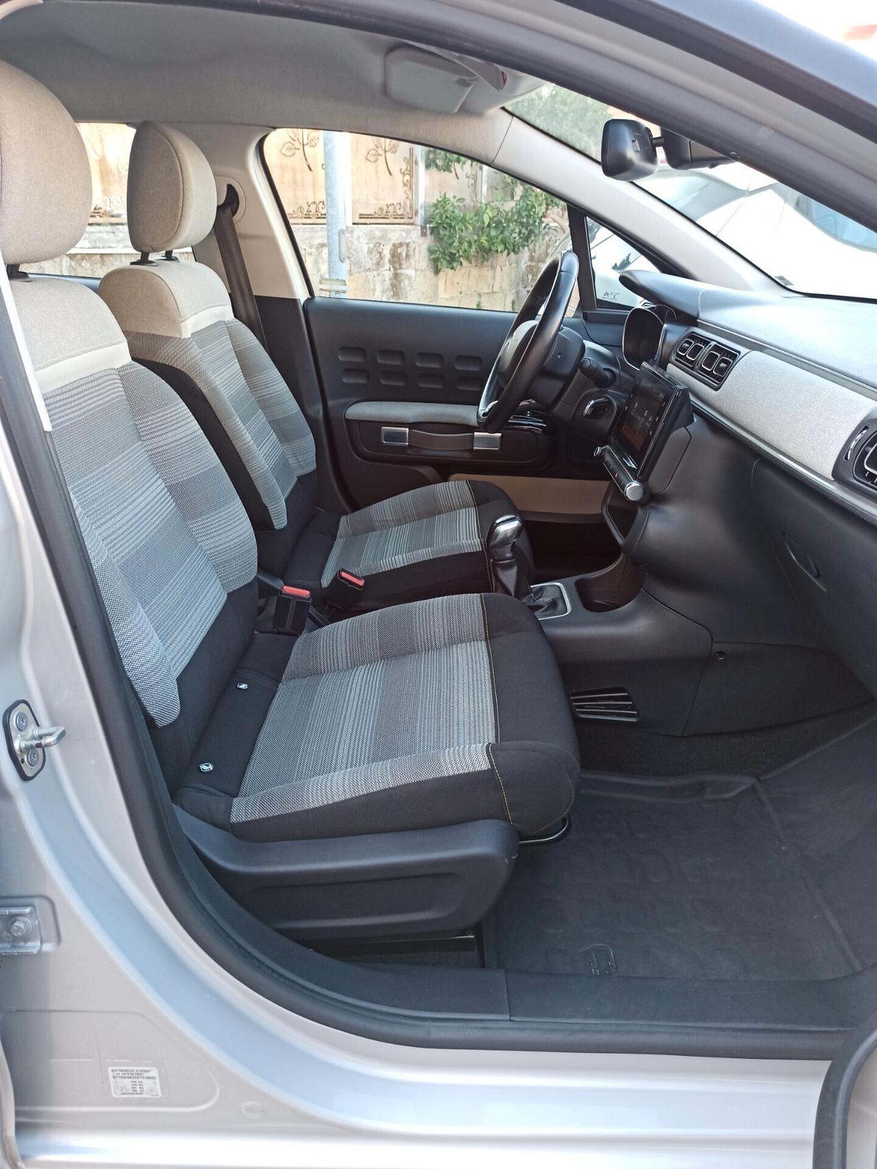 Citroen C3 PureTech 82 cv Shine Benzina