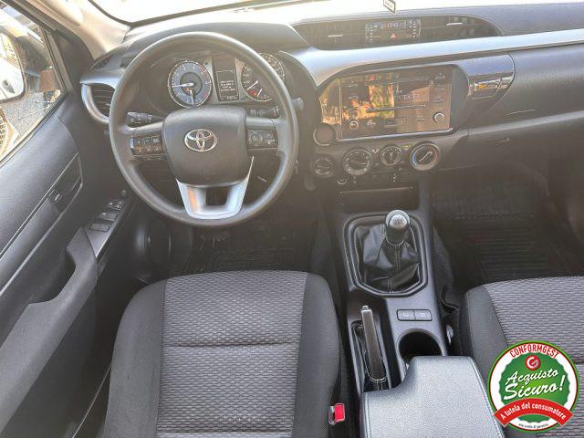 TOYOTA Hilux 2.4 D-4D A/T 4WD 4 porte Double Cab IVA ESCLUSA