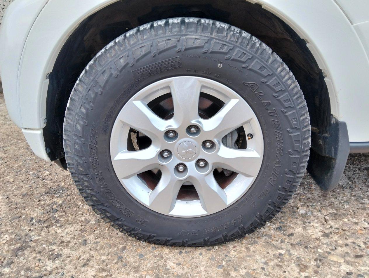 Mitsubishi Pajero 5 Porte Pajero 3.2 cr Intense 200cv 5p