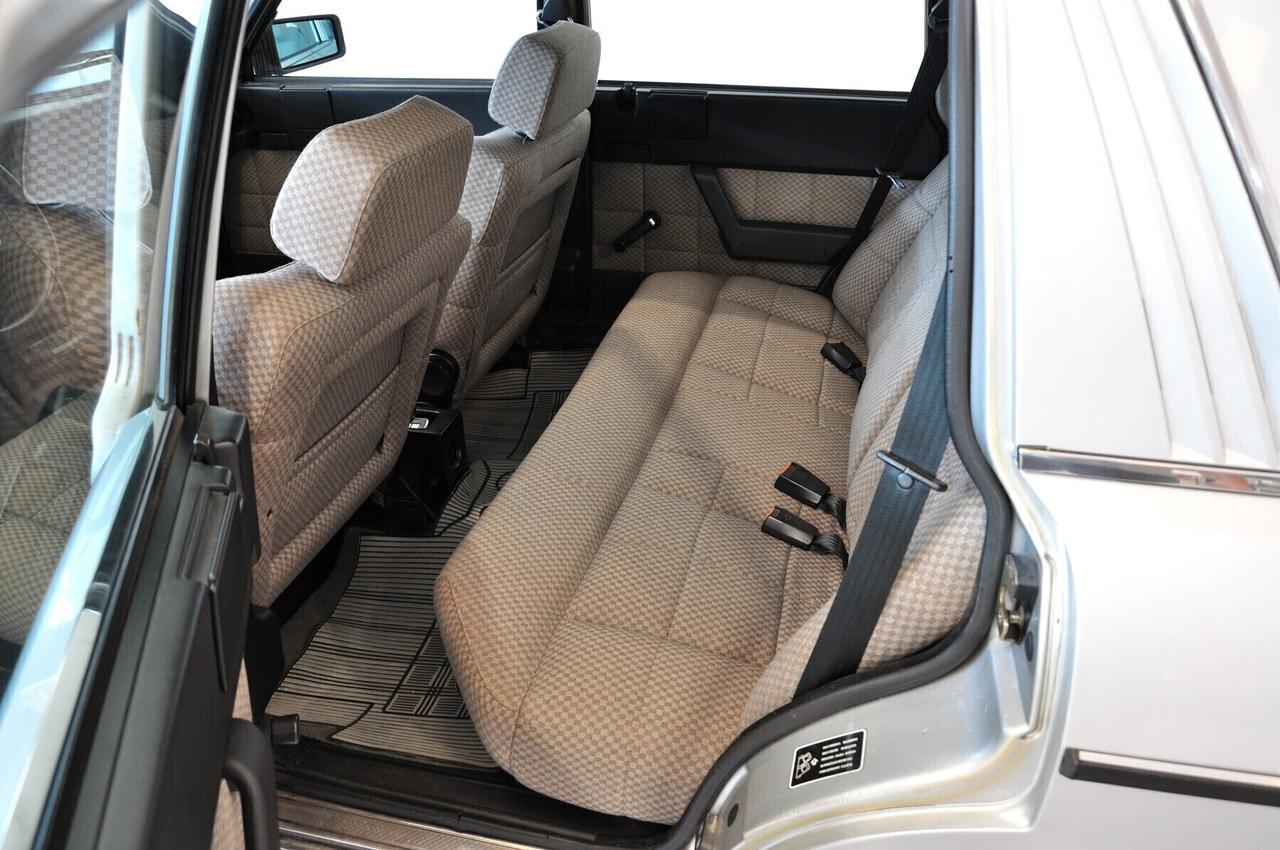 Lancia Beta Trevi 1.6 Berlina CRS tetto apr.