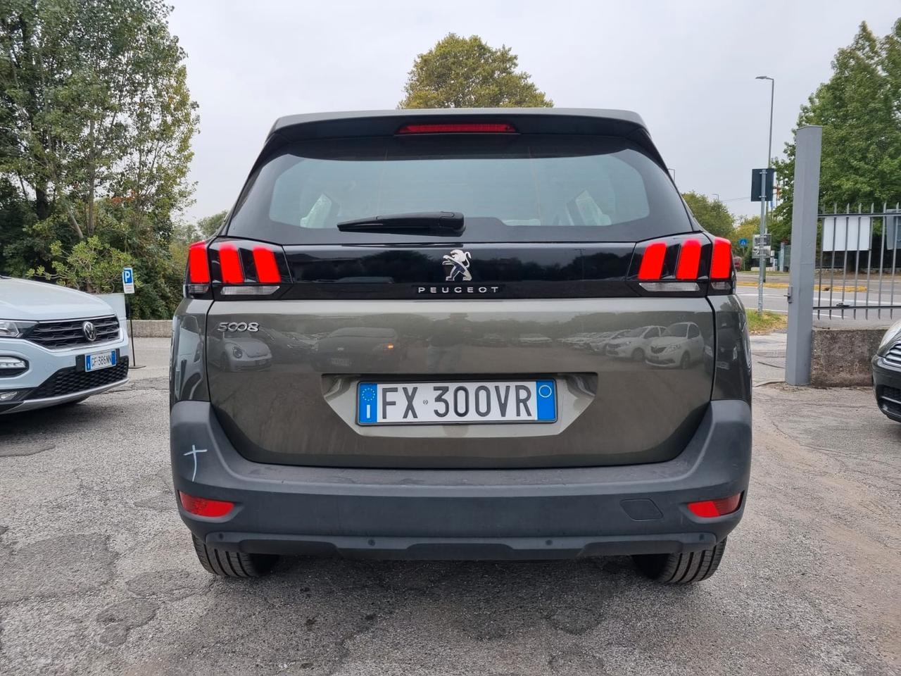 Peugeot 5008 BlueHDi 130 S&S EAT8 Business PROMO!