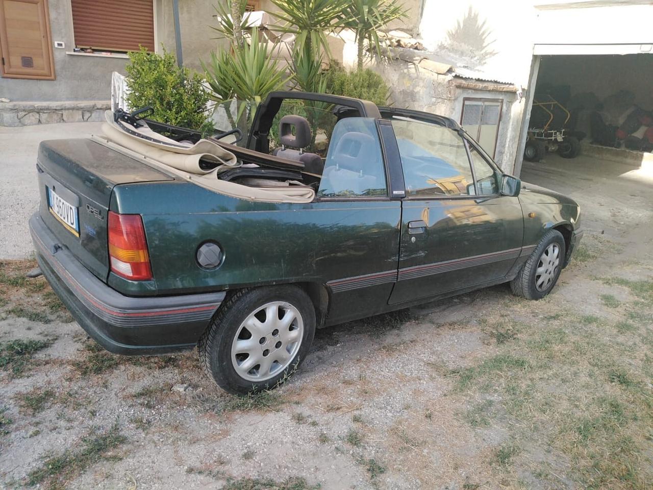 Opel Kadett Cabrio