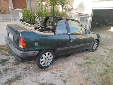 Opel Kadett Cabrio