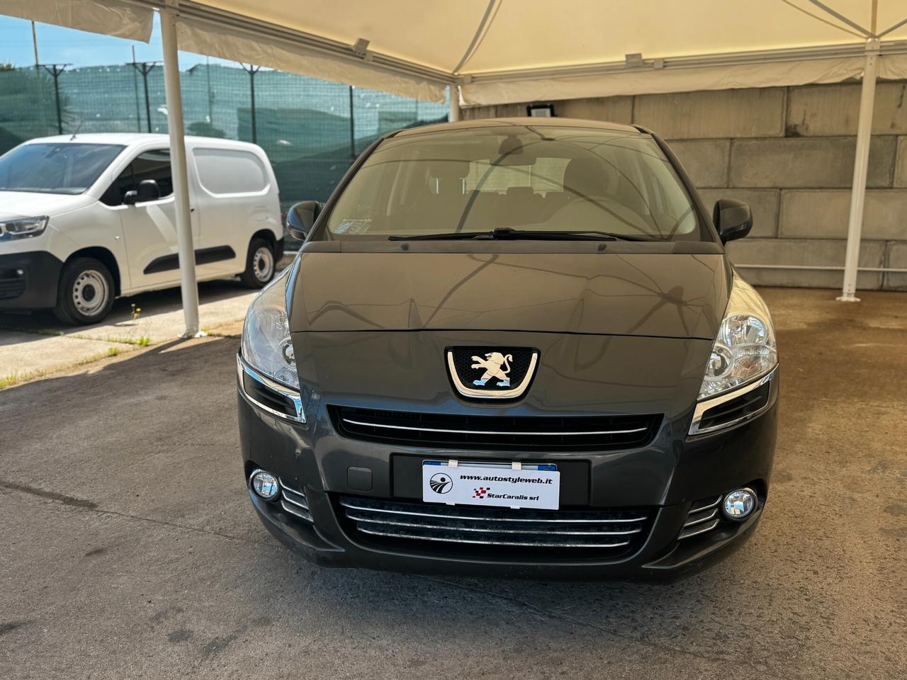 Peugeot 5008 1.6 HDi 115CV Access 7 POSTI - 2013