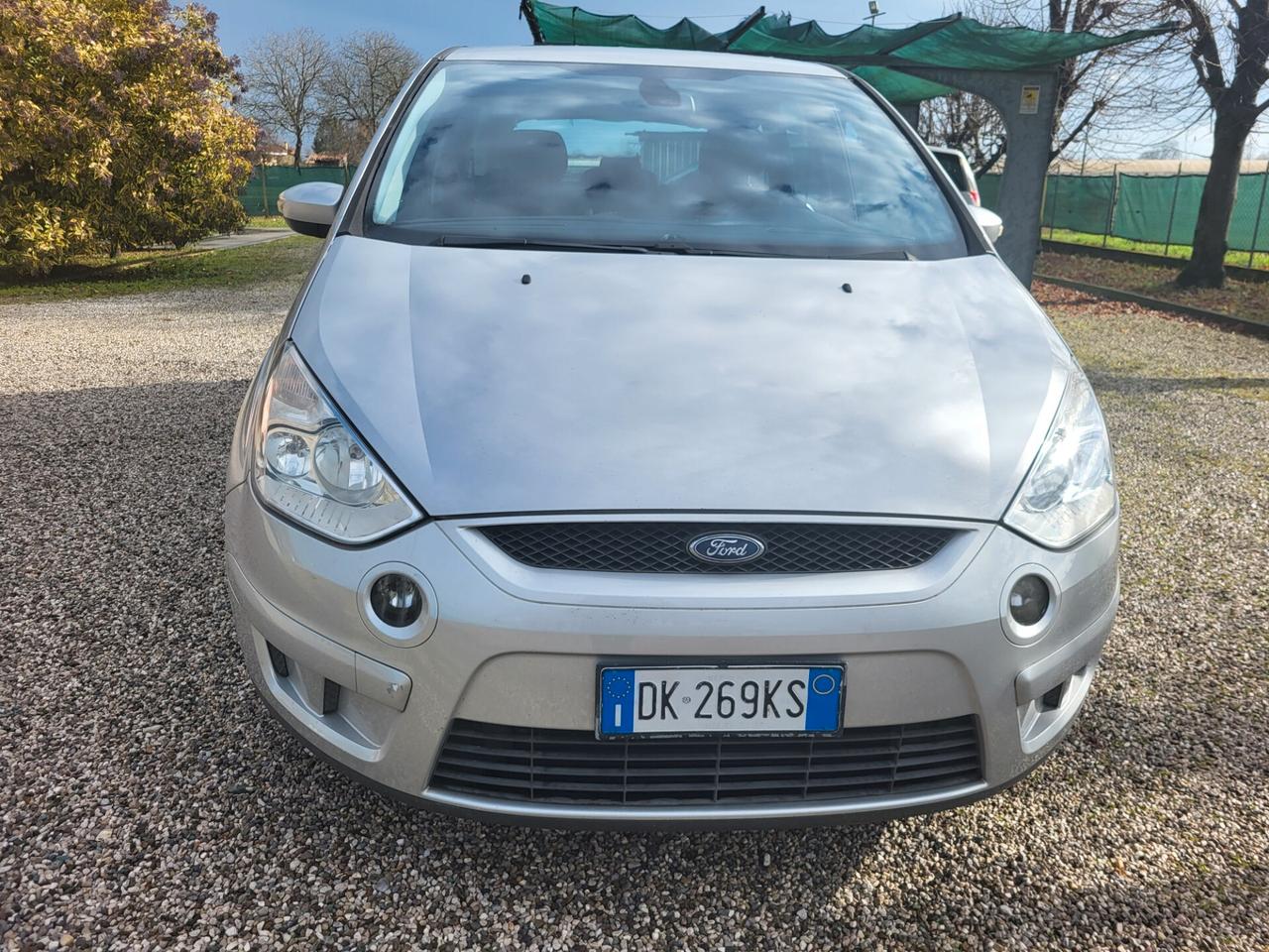 Ford S-Max 2.0 TDCi 140CV Titanium