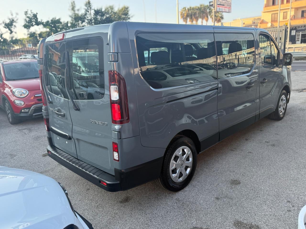 Renault Trafic BluedCi 150CV PL-TN 9 posti Pulmino
