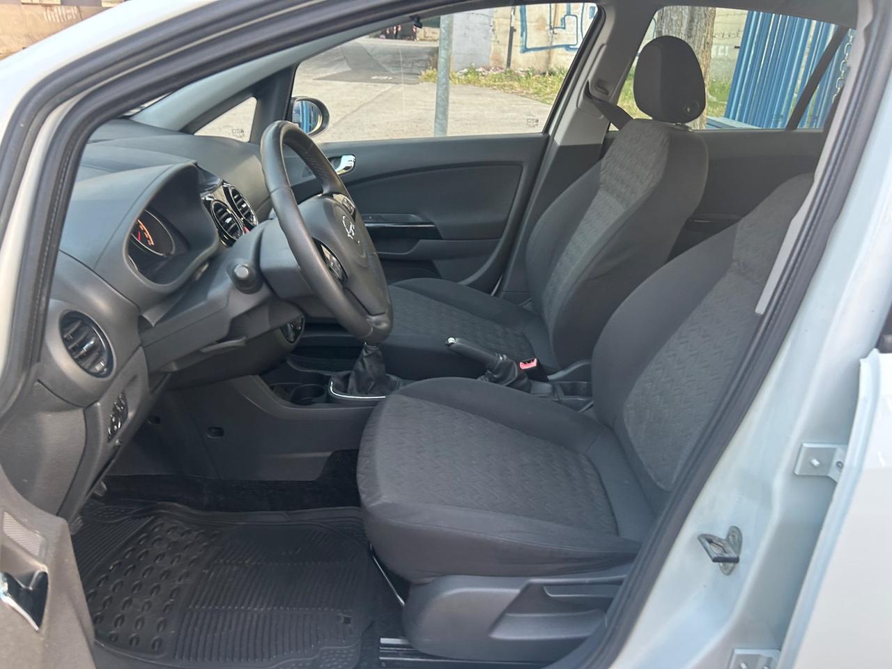 Opel Corsa 1.3 CDTI 75 2013