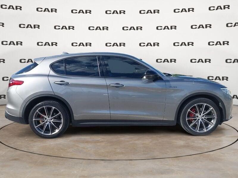 Alfa Romeo Stelvio 2.2 Turbo Diesel 160CV AT8 RWD Business