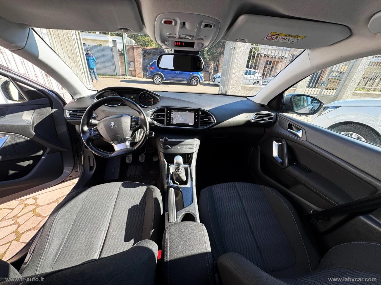 PEUGEOT 308 BlueHDi 120 S&S EAT6 Business