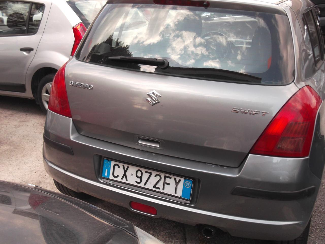 Suzuki Swift 1.3 DDiS 5p. GLX - 11
