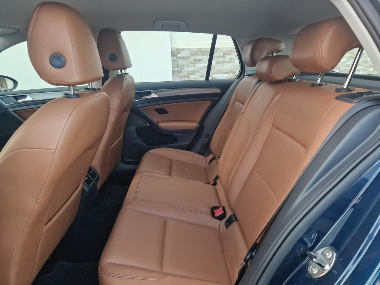 Volkswagen Golf VII 1.6 TDI 105CV